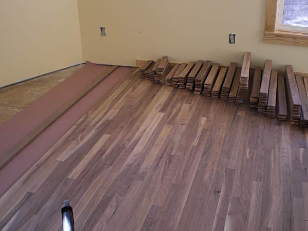 Walnut Floor 26k